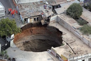 300-foot sinkhole in Guatemala City, 2007